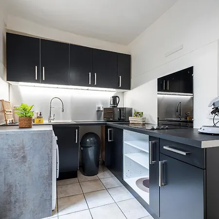 2 Bdr Heart Of The Old Town Apartamento