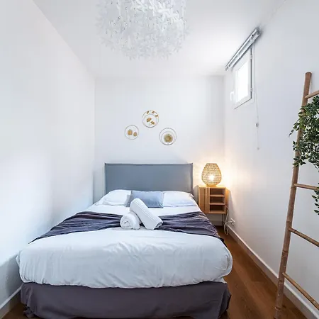 2 Bdr Heart Of The Old Town Apartamento