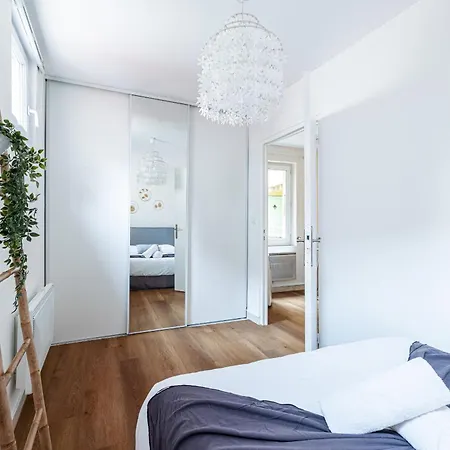 2 Bdr Heart Of The Old Town Nice